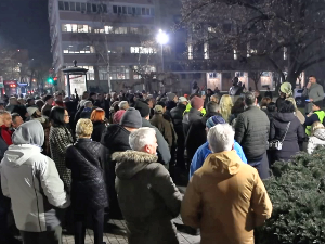 Протести у Крушевцу и Лесковцу у знак подршке повређеним студентима