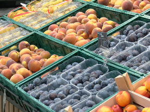 Цене воћа "отишле у небо", произвођачи у проблему – да ли је Србија заиста у ери скупих плодова