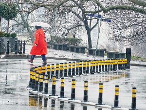 Облачно и хладније – увече киша прелази у снег и суснежицу