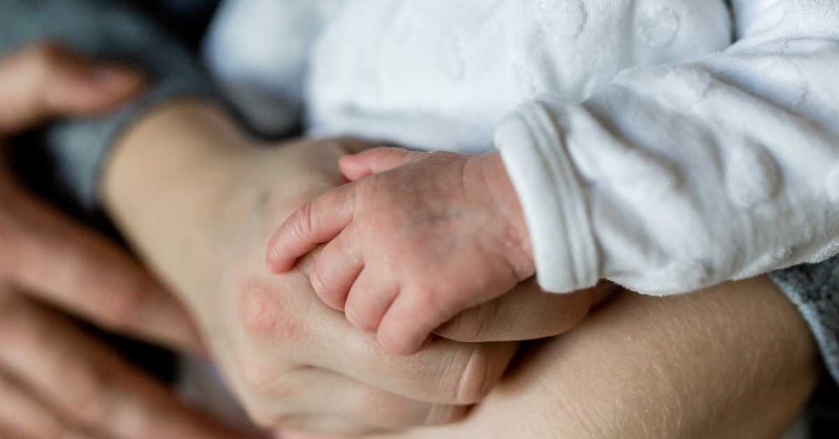 Идеални услови или реалне околности – зашто млади све чешће одлажу одлуку о родитељству