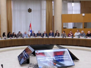 Гламочић са пољопривредницима: У наредним недељама уводимо ознаку 