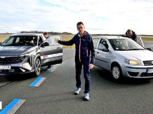 Измерили смо – да ли су екрани опаснији од дугмића?