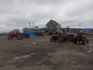 Пољопривредници и данас блокирају путеве