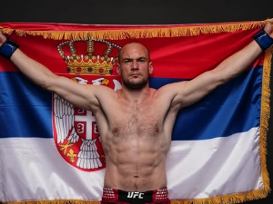 Српски ММА борац победио нокаутом, па разговарао са Трампом и поручио: "Србијо, долазимо".