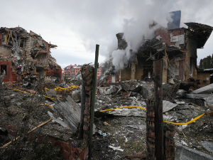 Масовни руски напади широм Украјине, Пољска подигла авионе