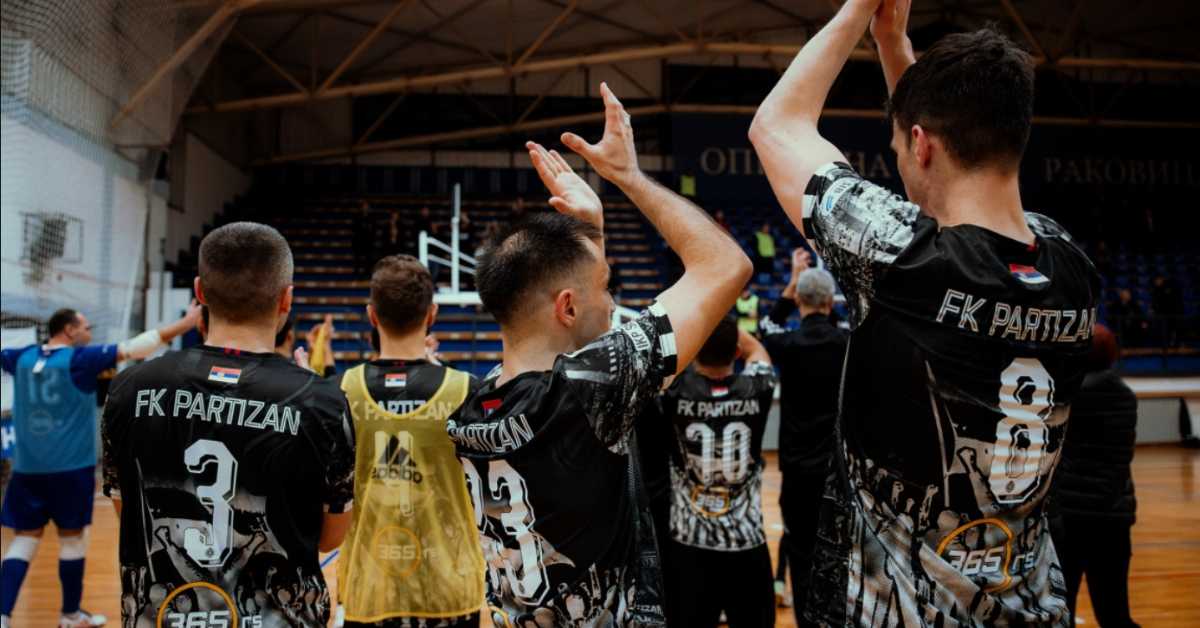 Исти дан, другачији терен и исход "вечитог дербија"