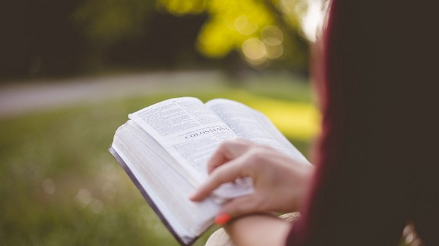 Од злата јабука: Анализа лирских народних песама