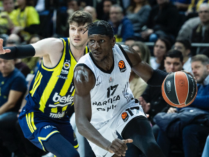 Партизан скупо продао кожу, Фенеров низ ипак није прекинут