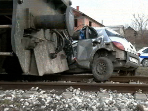 Када воз налети, времена нема - слушалице, журба и провлачење испод рампе најчешћи узроци несрећа 