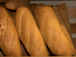 Поскупљује хлеб 