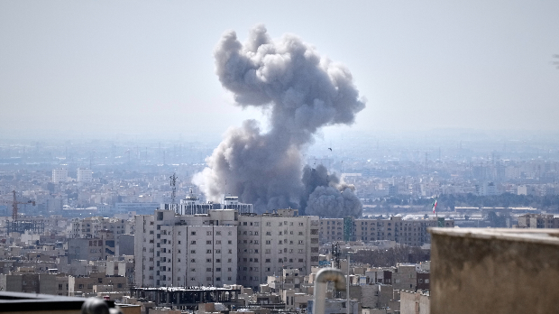 Експлозије одјекују Техераном; Израел: Изводимо опсежан талас ваздушних удара