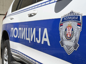 Ухапшено троје због принуде, натерали мушкарца да сними и објави видео