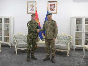 Генерал Мојсиловић са командатном Кфора: Безбедносна ситуација на КиМ осетљива и крхка 