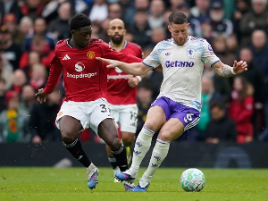 Манчестер јунајтед бољи у дуелу који вреди шест бодова, Вила угрозила висок пласман