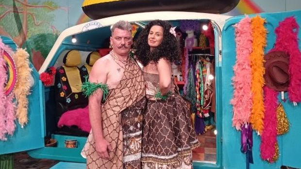 Плава птица: Џ на летовању