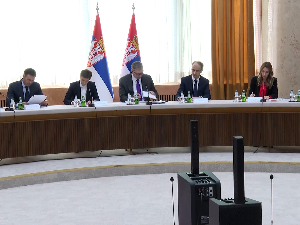 Почела седница Савета за националну безбедност о енергентима; Вучић: У подне саопштавамо све мере