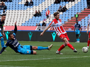 Звезда дала два гола, Раднички погодио две стативе