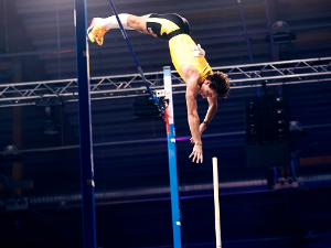 Код Дуплантиса ништа ново, ставио у џеп четврту титулу светског првака