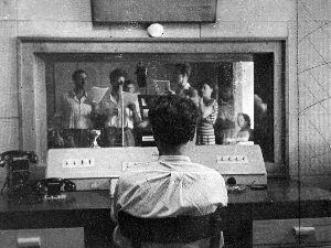 Радио-драме и надсинхронизације као вид уметности