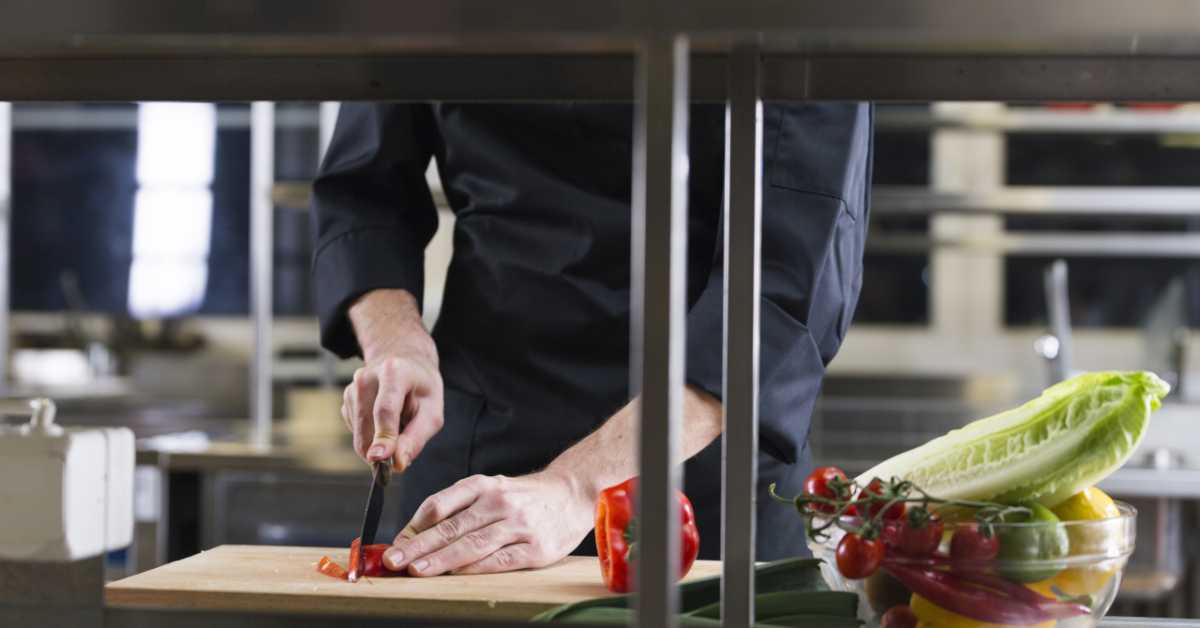 Расписани јавни позиви за 15.000 радних места – ко ће имати предност при конкурисању