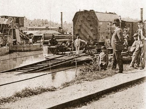 Документарне фусноте-Шором шајке а Дунавом воз