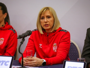 Колаковић: Пробаћемо да изненадимо Швеђанке једном агресивном одбраном