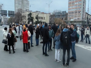 Почело суђење студенту нишког Медицинског факултета, испред суда скуп подршке