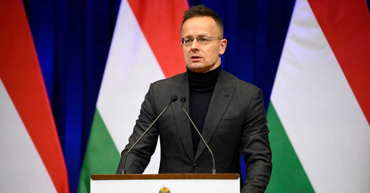 Шмигаљ: Одлука о обнови рада "Дружбе" на чекању; Сијарто: Кијев ће пре остати без новца него Будимпешта без нафте