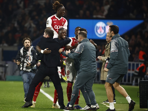 ПСЖ положио оружје на 