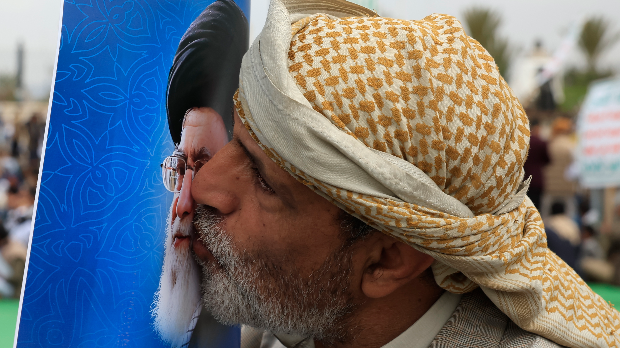 У име Алаха, милостивог, самилосног – верски вођа је Моџтаба Хамнеи, син Алијев и нова главна мета САД и Израела 