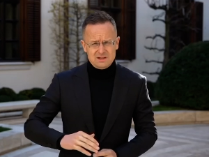 Сијарто: Хитно укинути забрану увоза руских енергената