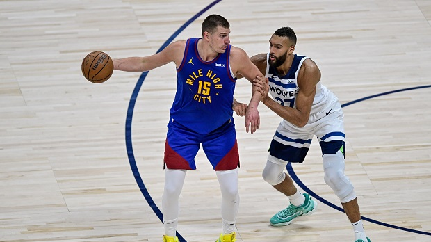 Ново поглавље растућег ривалства – наставља се Јокићев плес са 