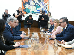 Почеле консултације председника Вучића са представницима Народне странке