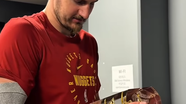 Јокић с новим трофејима у рукама - витрине још богатије