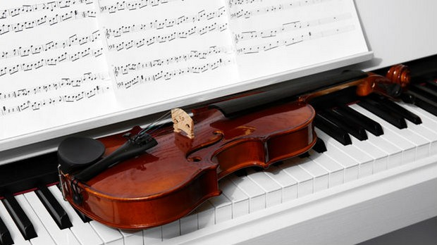 Како слушати музику: Српски постмодернизам 