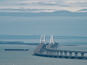 СБУ тврди: Погођена три руска брода на Криму; Лавров: Зеленски лаже и наставиће да лаже
