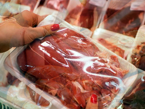 Шта треба да знамо пре него што купимо месо – савети и упозорења за потрошаче 