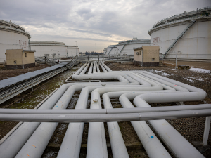 Пумпање "Дружбе", Словачка објавила када ће потећи нафта; Украјинци погодили контролни пункт руских бродова