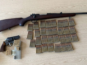 Ухапшен мушкарац из Раче због недозвољеног поседовања оружја