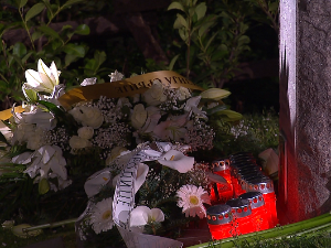 Помен код споменика 