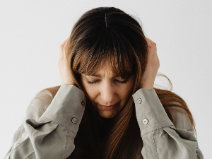 Зујање у ушима и хемија мозга: Ново истраживање открива могућу кључну везу