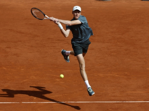 Синер лако до четвртфинала Мадрида, прети Новаковом рекорду