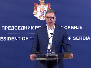 Вучић : Позвао сам на консултације, јер су Србији потребне озбиљне одлуке; гориво ће данас поскупети за свега динар