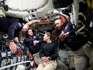 Артемис Два, дан трећи: Ближи Месецу него Земљи