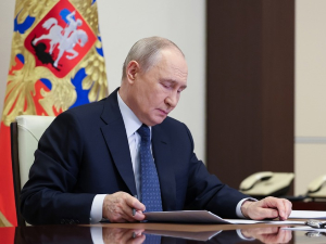 Путин прогласио ускршње примирје