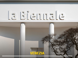 Због чега су чланице жирија Венецијанског бијенала поднеле оставке