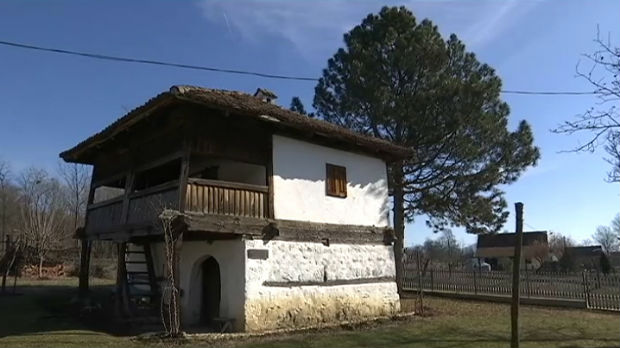 Приче од дрвета и камена ‒ старе куће, вајати и чардаци