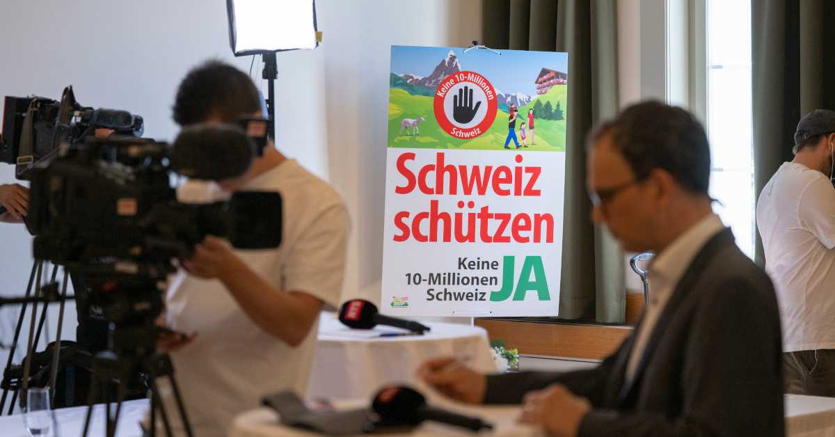 Швајцарци против ограничења броја становника, показују прве пројекције референдума