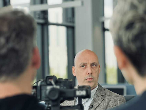 Водич кроз будућност: Како вештачка интелигенција обликује наш свет