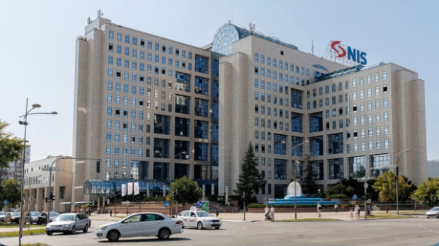 Продужене лиценце НИС-у и МОЛ-у – хоће ли бити договора до краја јула